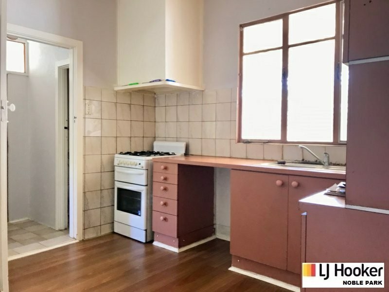 21 Lexton Avenue, Dandenong VIC 3175