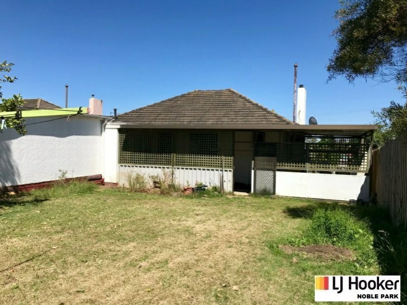 21 Lexton Avenue, Dandenong VIC 3175