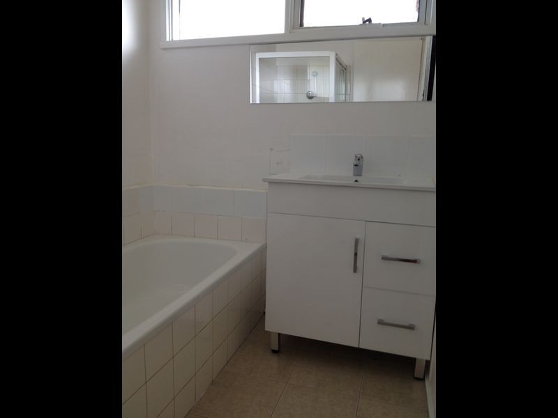 4/16 Kelvinside Road, Noble Park VIC 3174