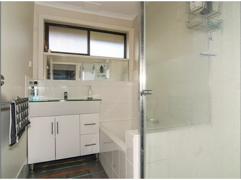 1/31 Verbena Crescent, Noble Park VIC 3174