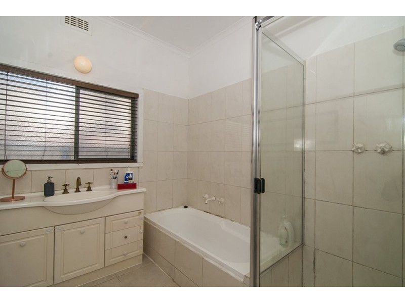 1/4 Forster Street, Noble Park VIC 3174