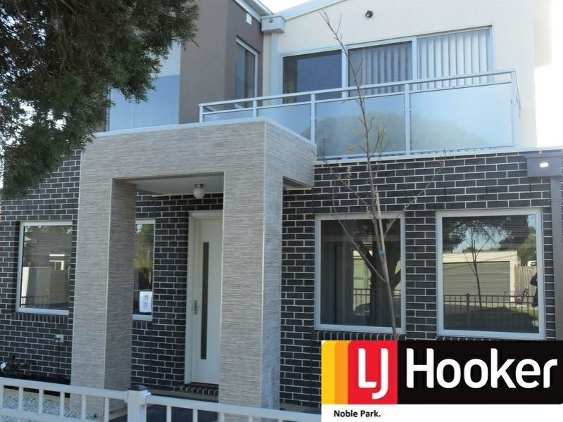 1/1 Fox Street, Dandenong VIC 3175
