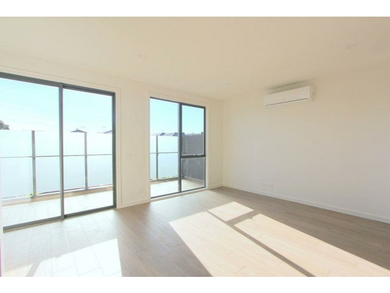 4/63 Royal Avenue, Springvale VIC 3171