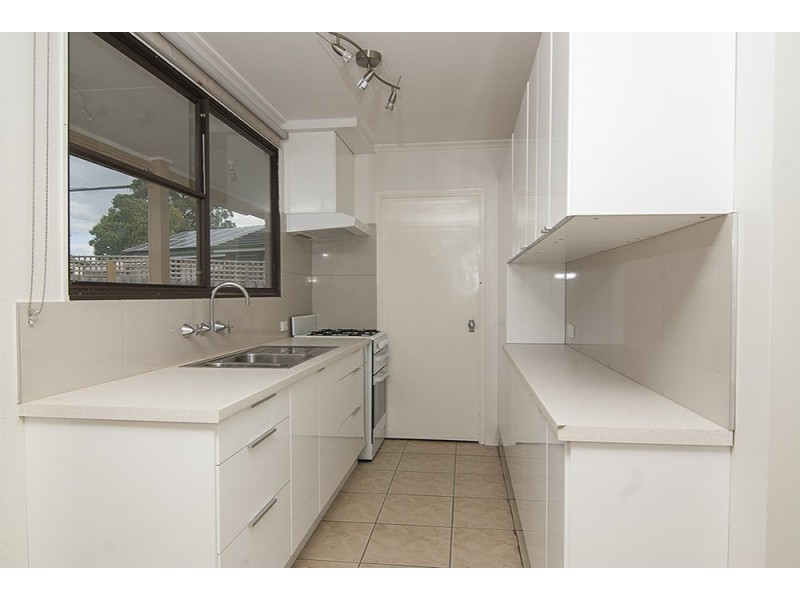 28 Valerie Drive, Cranbourne VIC 3977