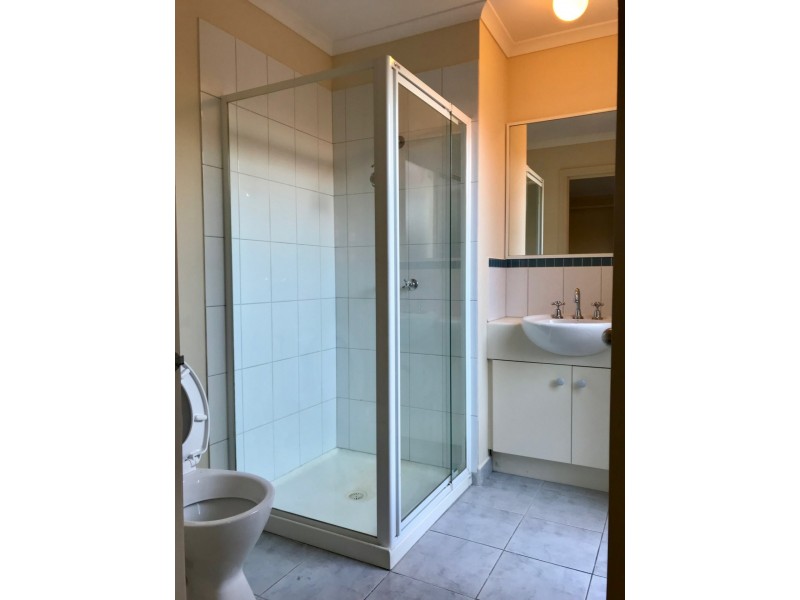 4/1 Briggs Cresent, Noble Park VIC 3174