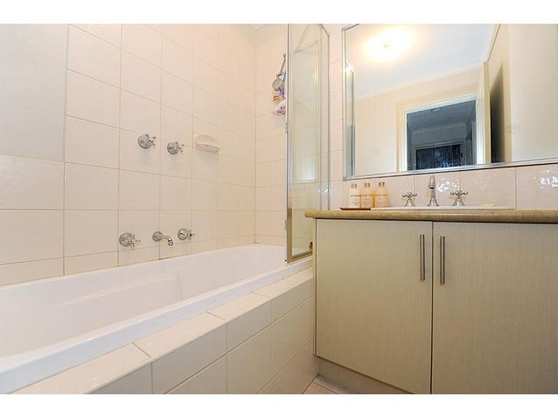 2/64 Chandler Road, Noble Park VIC 3174