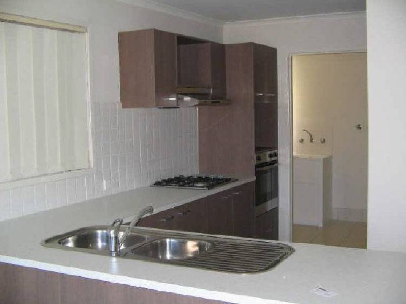 17 Ashcroft Close, Hallam VIC 3803