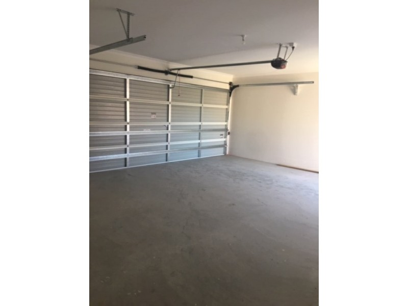 14 Curved Trunk Road, Officer VIC 3809