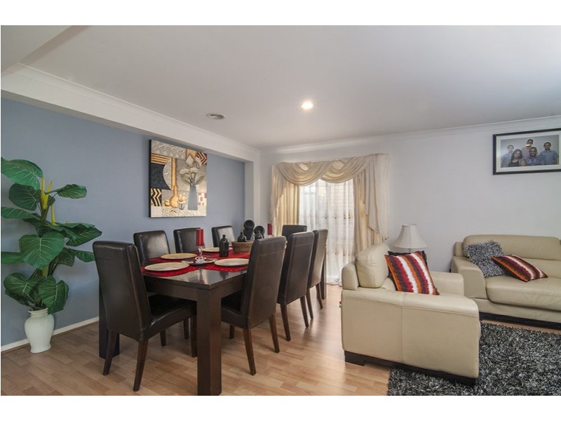 26 Glenshee Drive, Lynbrook VIC 3975