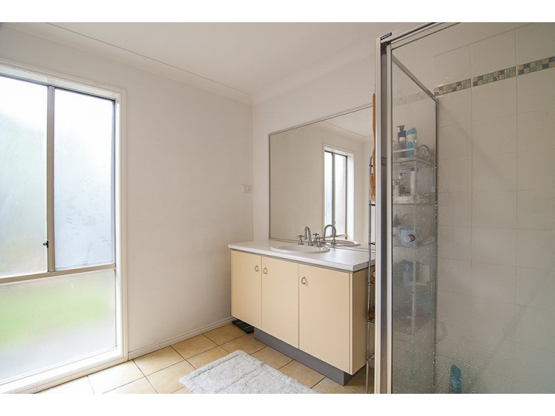 26 Glenshee Drive, Lynbrook VIC 3975