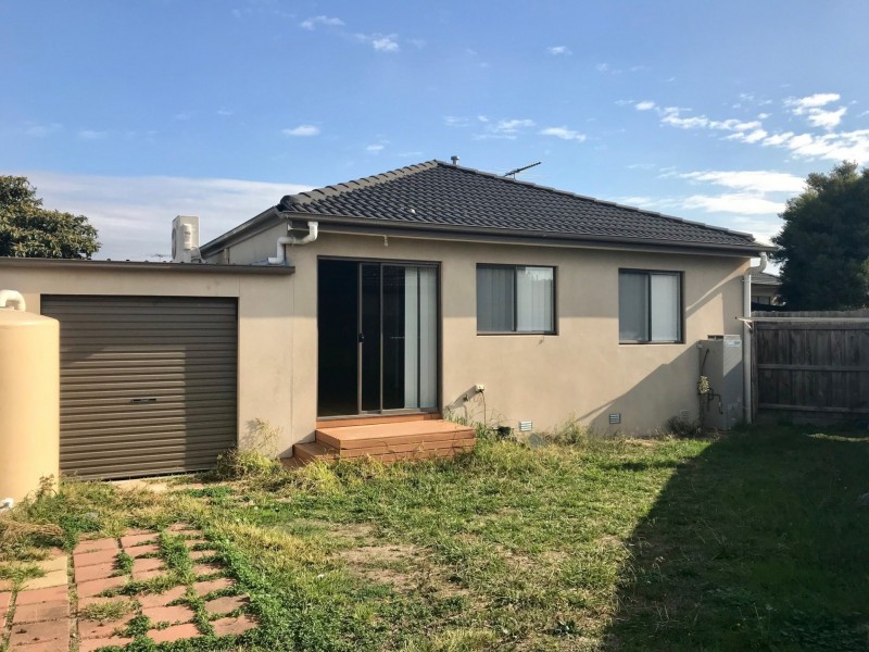 3/8 Prunus Grove, Doveton VIC 3177