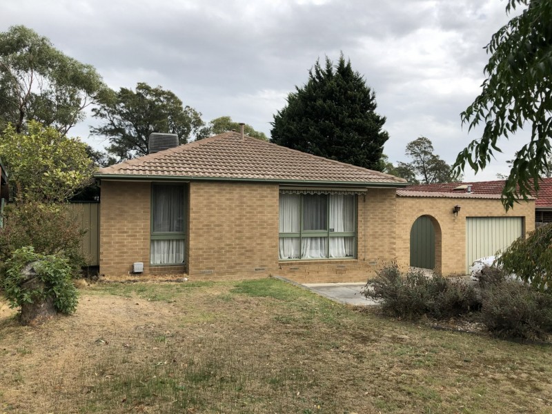 98 James Cook Drive, Endeavour Hills VIC 3802