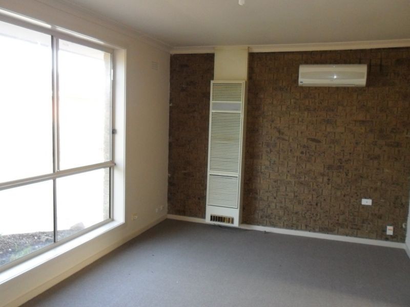 2/29 Ellendale Road, Noble Park VIC 3174