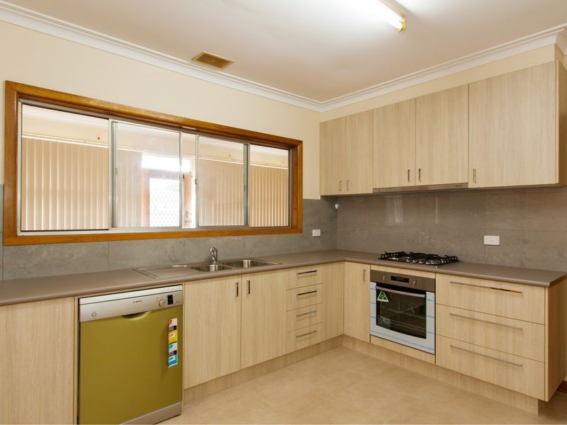 32 Victoria Avenue, Springvale VIC 3171