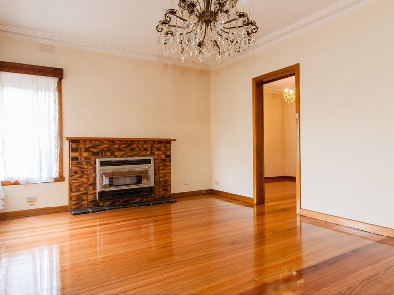 32 Victoria Avenue, Springvale VIC 3171