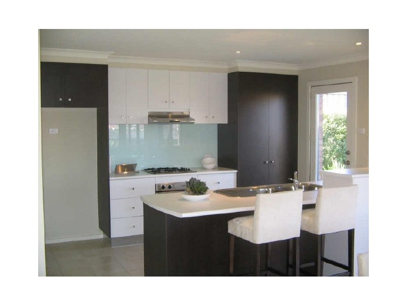 6 Cederwood Crescent, Berwick VIC 3806