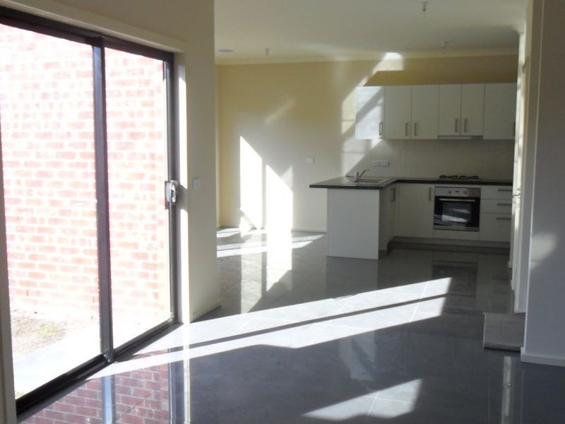 2/1 Rex Court, Noble Park VIC 3174