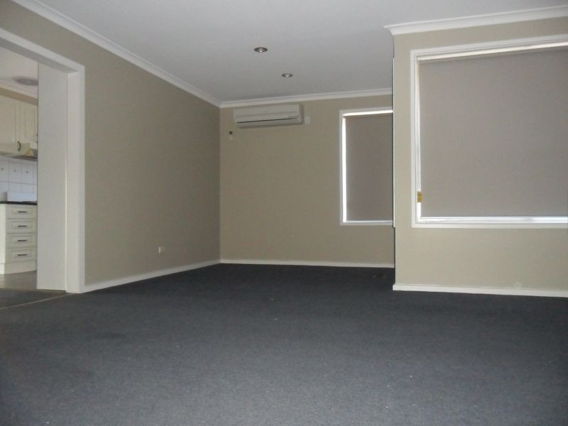 13 Cosier Drive, Noble Park VIC 3174