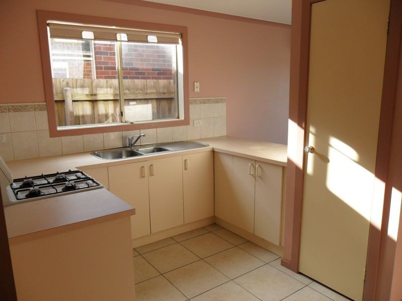 14 Oakman Way, Hampton Park VIC 3976