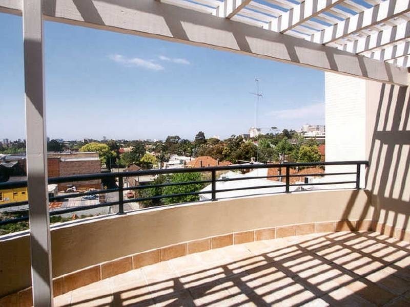 6/9 ALEXANDER STREET, Crows Nest NSW 2065