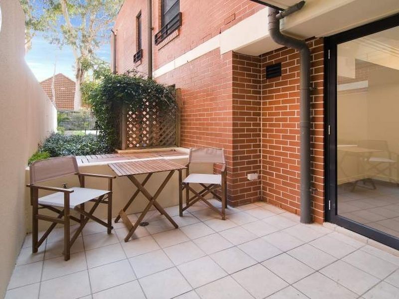 5/236 Pacific Highway, Crows Nest NSW 2065