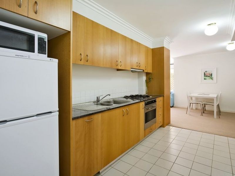 18/236 Pacific Highway, Crows Nest NSW 2065