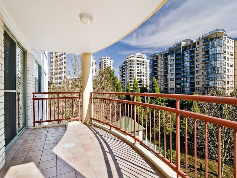 18/15A Herbert Street, St Leonards NSW 2065