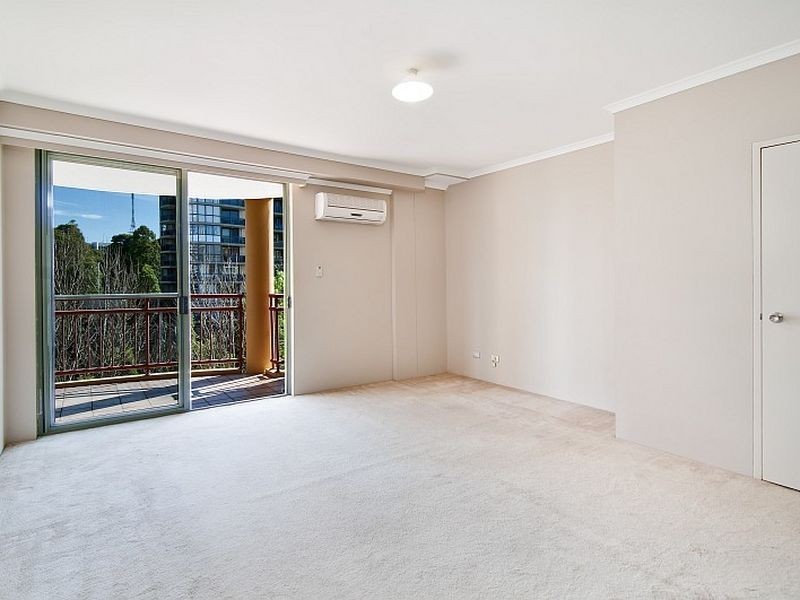 18/15A Herbert Street, St Leonards NSW 2065