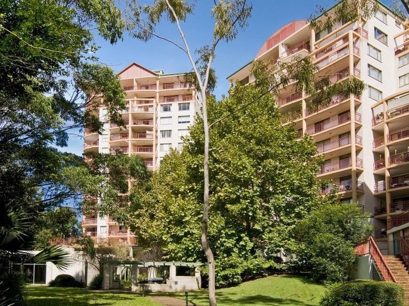 18/15A Herbert Street, St Leonards NSW 2065