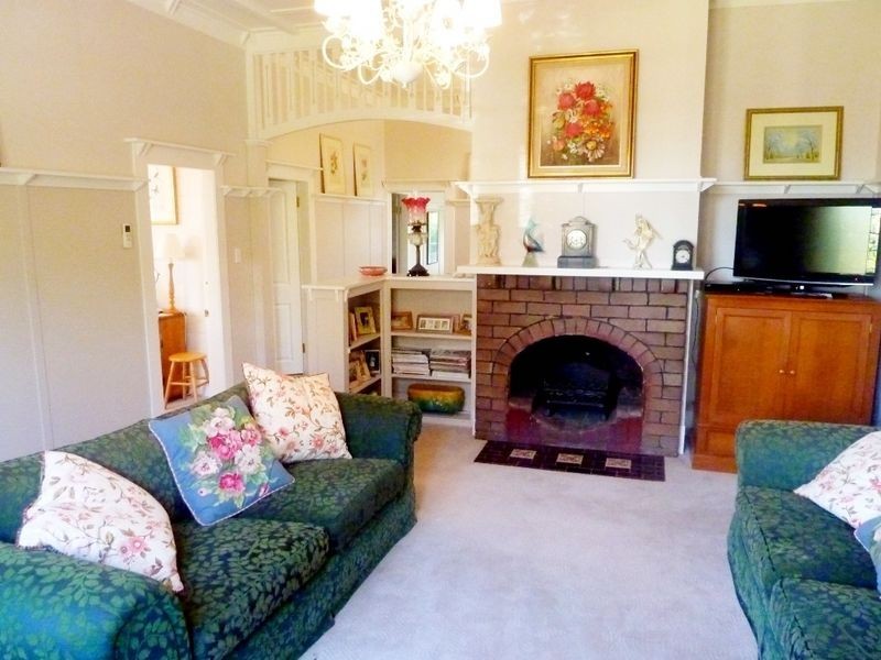 11 Warriga Street, Katoomba NSW 2780