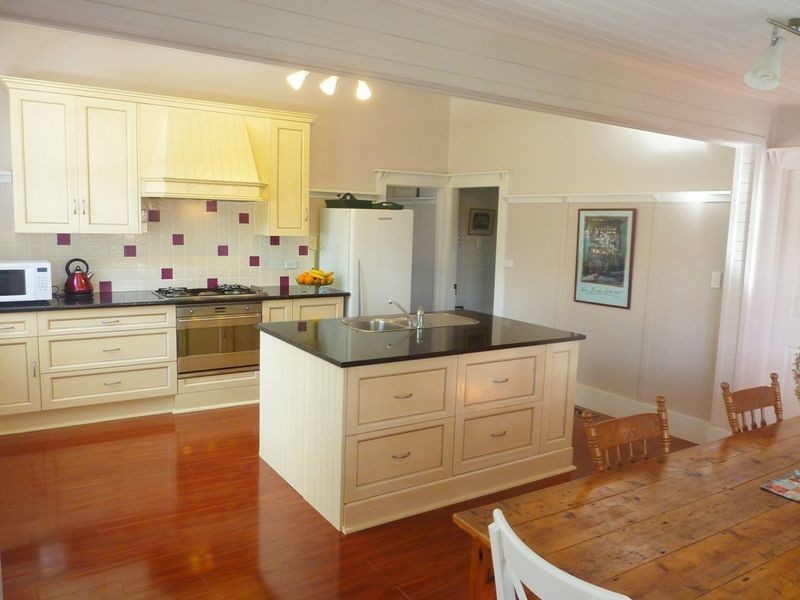 11 Warriga Street, Katoomba NSW 2780