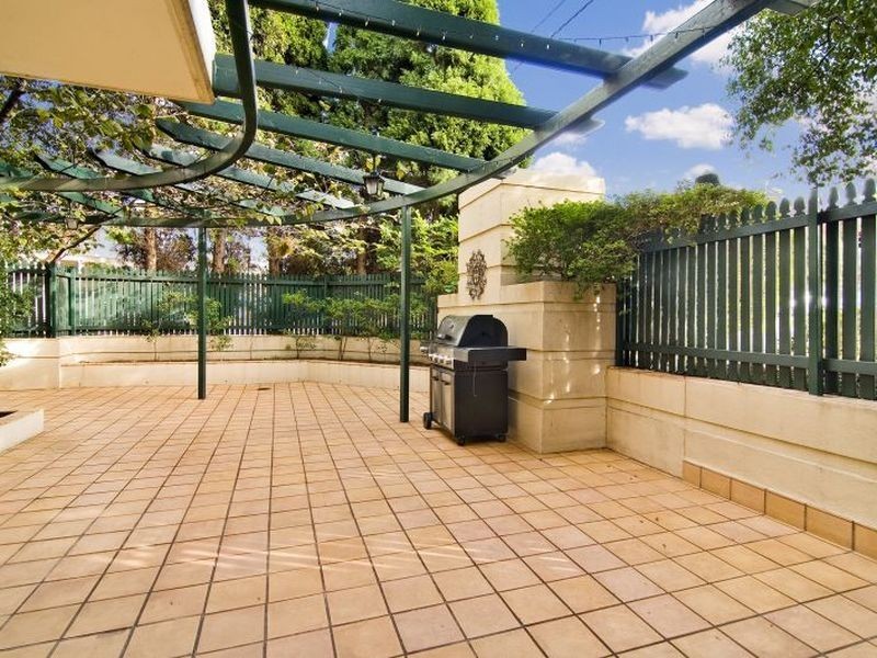 33/143 Ernest Street, Crows Nest NSW 2065