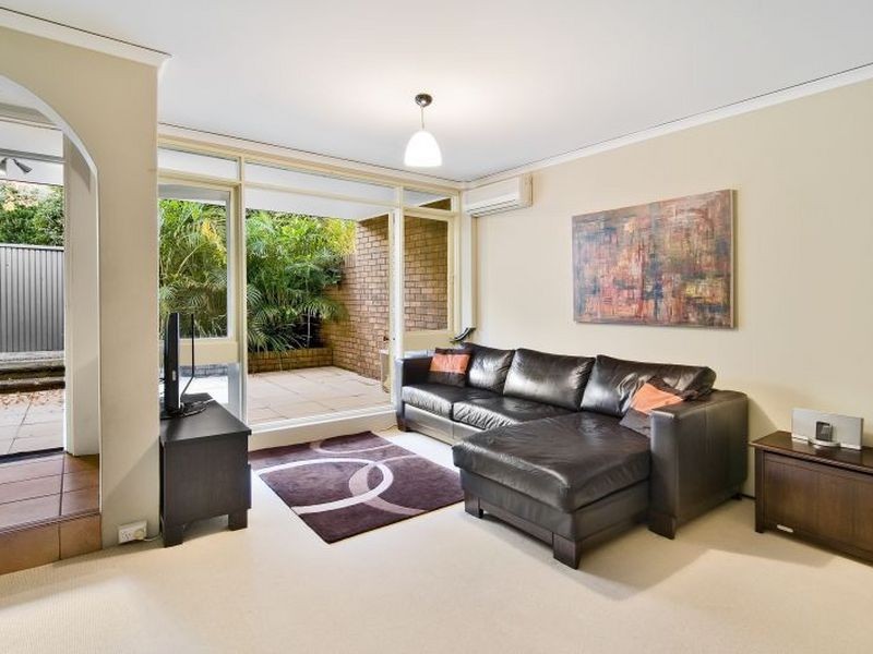 13/2 Trafalgar Street, Crows Nest NSW 2065