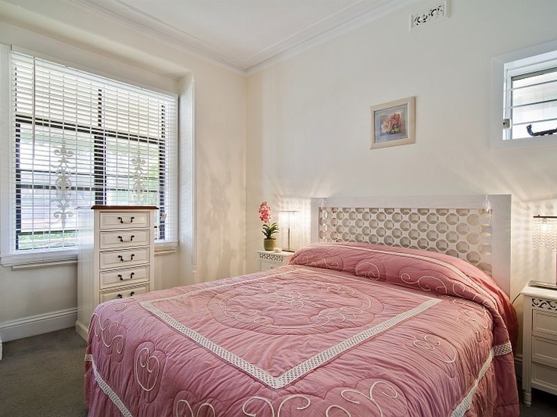 121 Ernest Street, Crows Nest NSW 2065