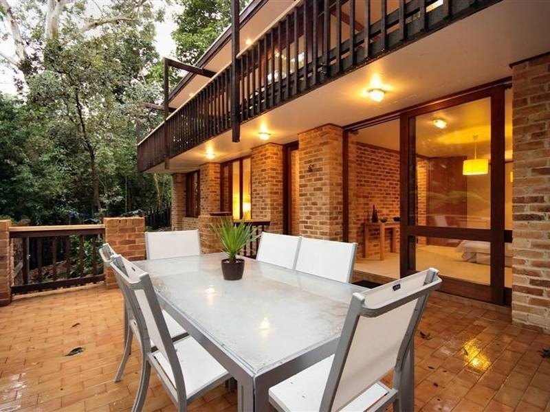 10a ROCKLANDS ROAD, Wollstonecraft NSW 2065