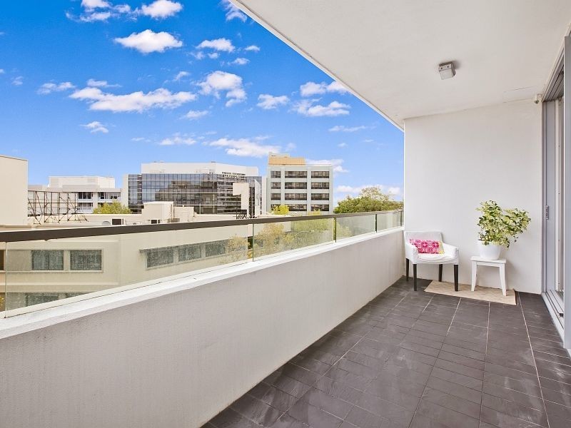 E309/599 Pacific Hwy (Cnr Albany St – East Tower), St Leonards NSW 2065