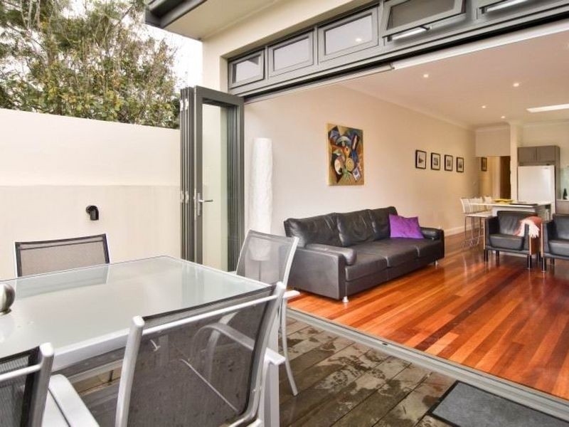 107 ERNEST STREET, Crows Nest NSW 2065