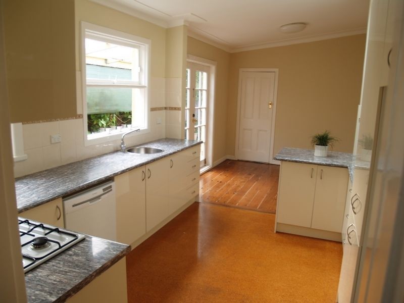 52 HOLTERMANN STREET, Crows Nest NSW 2065