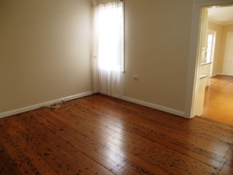 52 HOLTERMANN STREET, Crows Nest NSW 2065