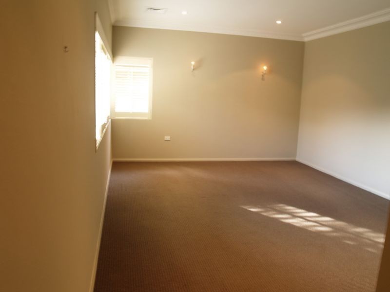 16a MILRAY AVENUE, Wollstonecraft NSW 2065