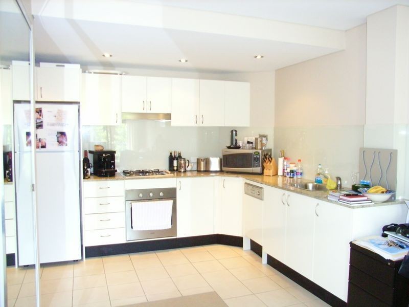 18/29 HOLTERMANN STREET, Crows Nest NSW 2065