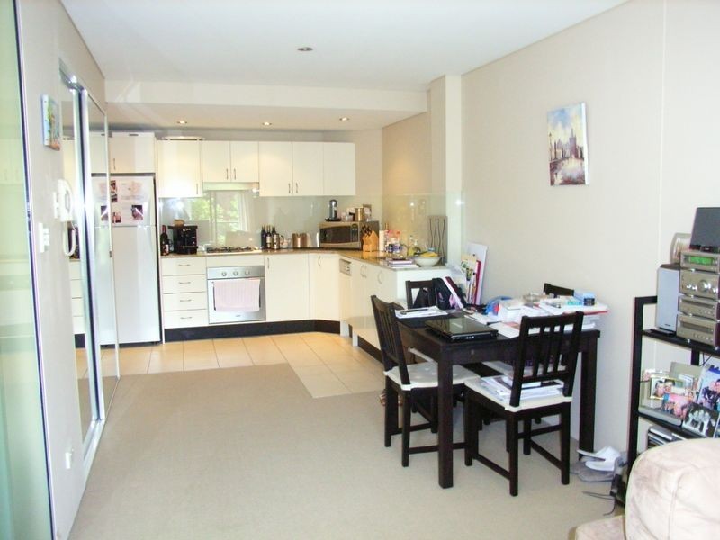 18/29 HOLTERMANN STREET, Crows Nest NSW 2065