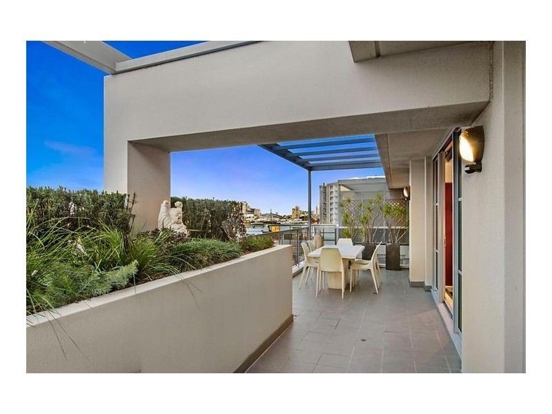 806/15 Atchison Street, St Leonards NSW 2065