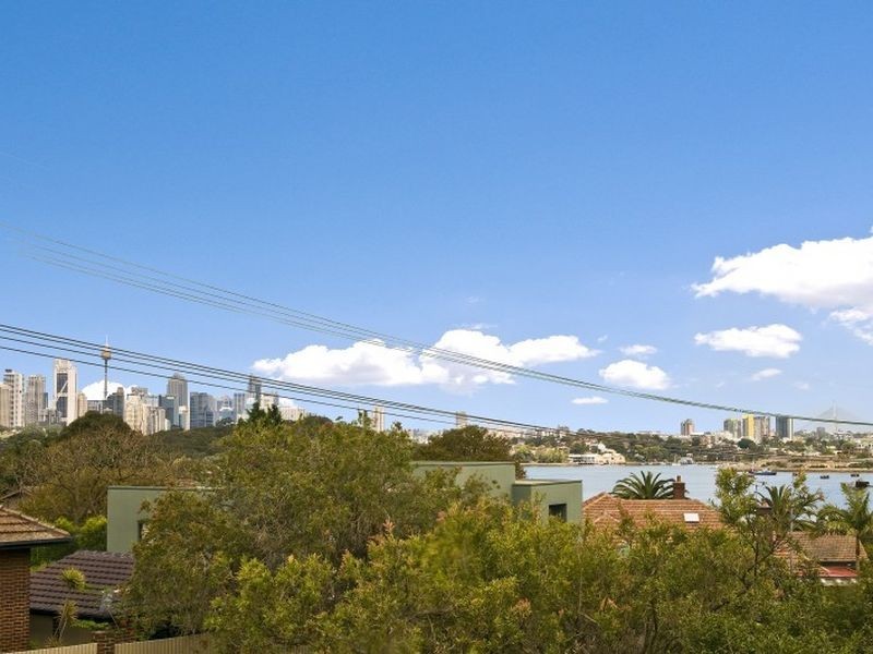2/18 SHIRLEY ROAD, Wollstonecraft NSW 2065