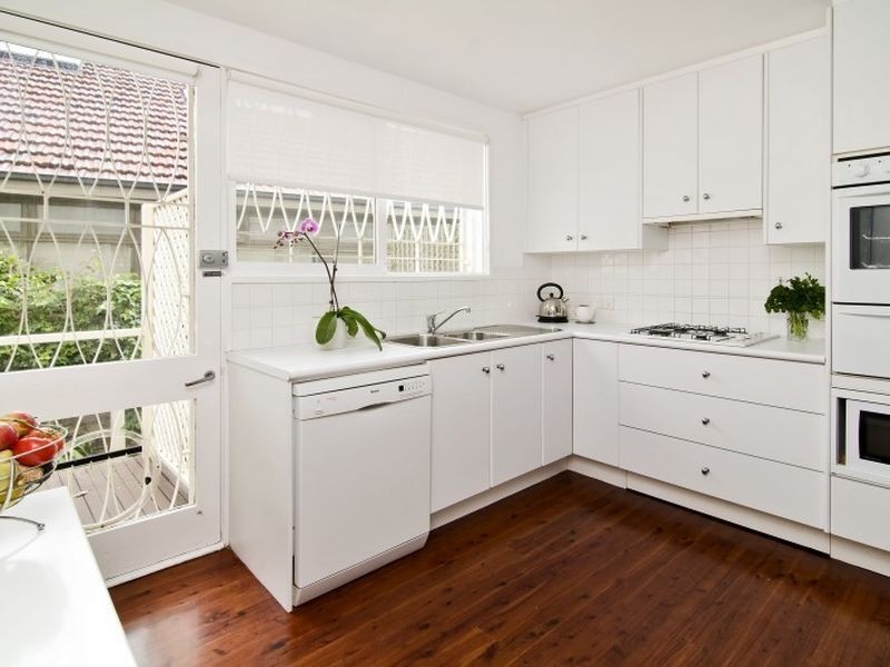2/18 SHIRLEY ROAD, Wollstonecraft NSW 2065