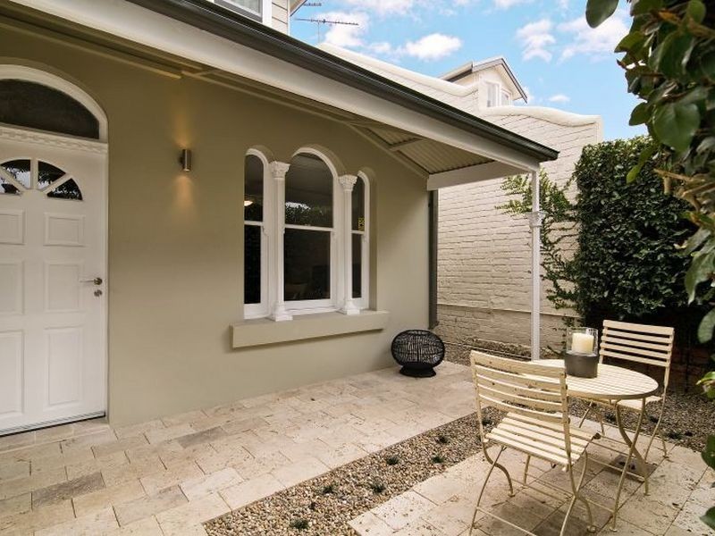 127 HOLTERMANN STREET, Crows Nest NSW 2065