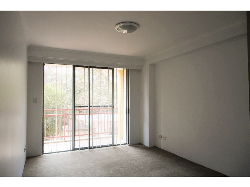 4/15A Herbert Street, St Leonards NSW 2065