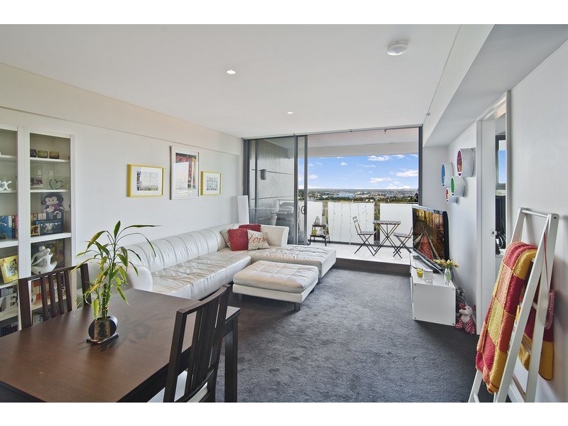 R215/200-220 Pacific Highway, Crows Nest NSW 2065