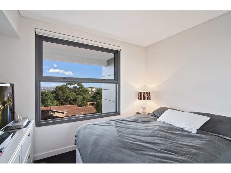 R215/200-220 Pacific Highway, Crows Nest NSW 2065