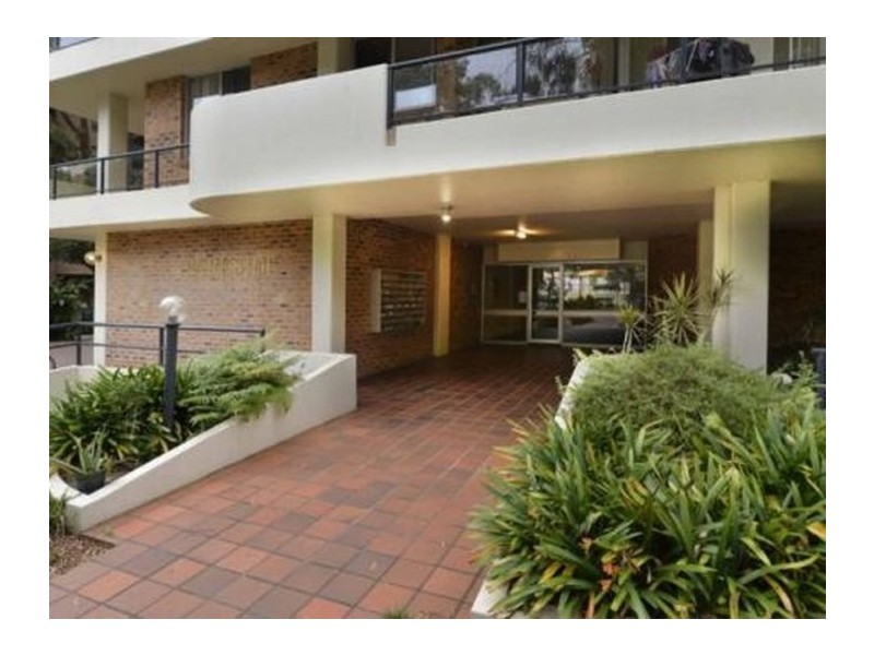 23/2 Parkside Lane, Chatswood NSW 2067